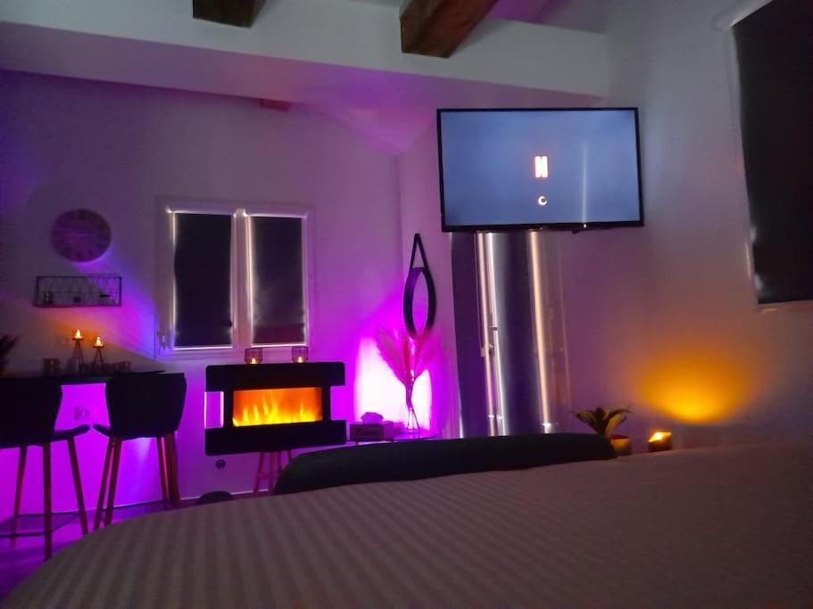 L'antre deux Pierres, spa, détente et romantisme Bouyon Extérieur photo