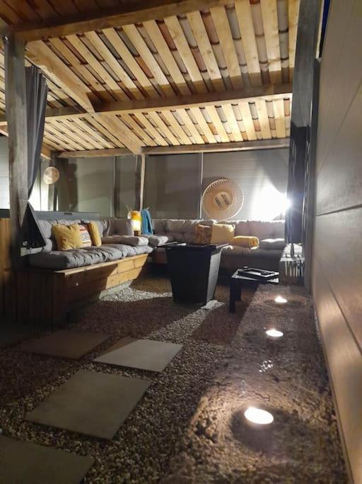L'antre deux Pierres, spa, détente et romantisme Bouyon Extérieur photo